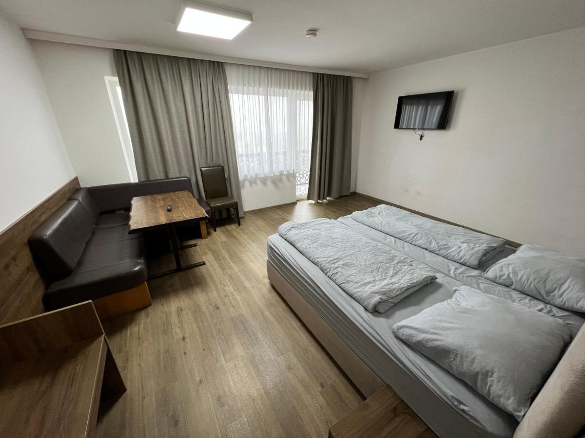 F Hotel 24H Check-In هورسشنغ المظهر الخارجي الصورة