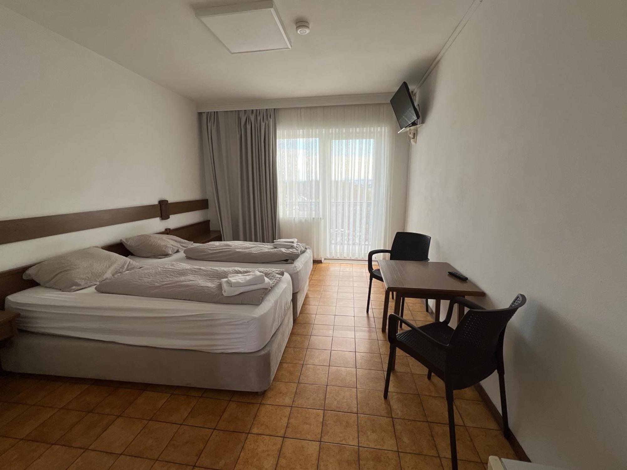 F Hotel 24H Check-In هورسشنغ المظهر الخارجي الصورة